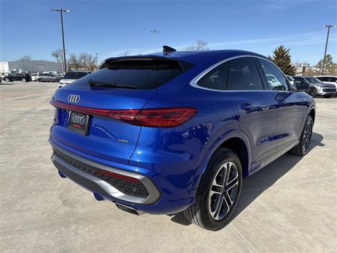 Certified 2025 Audi Q5 Premium w/ Convenience Package image 7