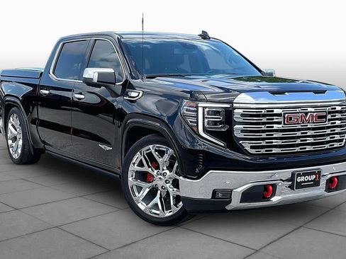 Used 2024 GMC Sierra 1500 SLT AWD/4WD image 3