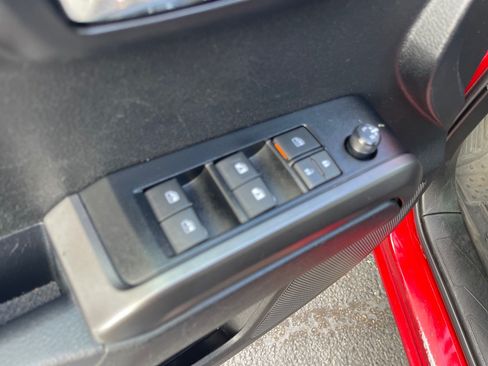 Used 2023 Toyota Tacoma TRD Off-Road AWD/4WD image 8