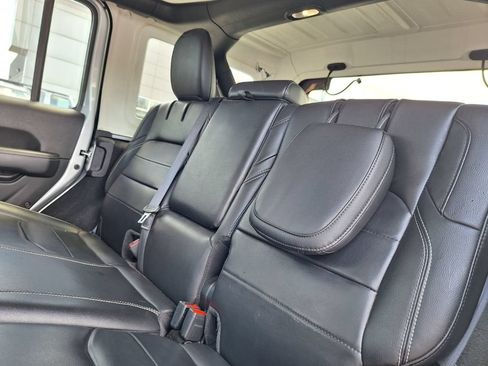 Used 2023 Jeep Wrangler Unlimited Sahara AWD/4WD image 24