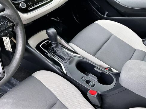 Used 2024 Toyota Corolla LE FWD image 16