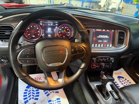 Used 2019 Dodge Charger SXT w/ Plus Group image 18