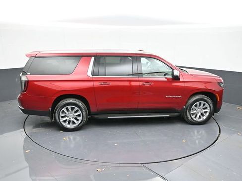 New 2025 Chevrolet Suburban Premier AWD/4WD image 57