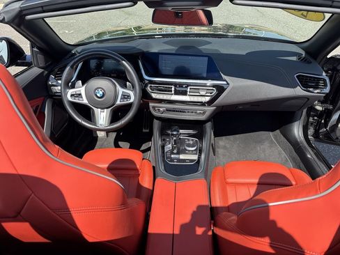 Used 2024 BMW Z4 M40i w/ Premium Package RWD image 25