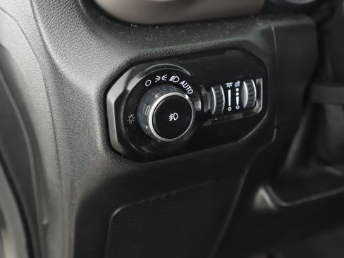 Used 2020 Jeep Wrangler Unlimited Sport S image 11