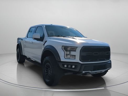 Certified 2019 Ford F150 Raptor w/ Equipment Group 802A Luxury image 3