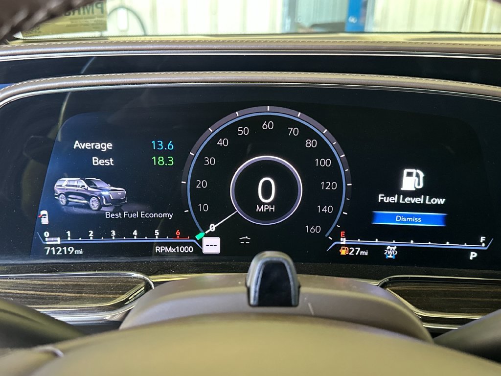 Used 2021 Cadillac Escalade Sport w/ Driver Assist Tech Package AWD/4WD image 33