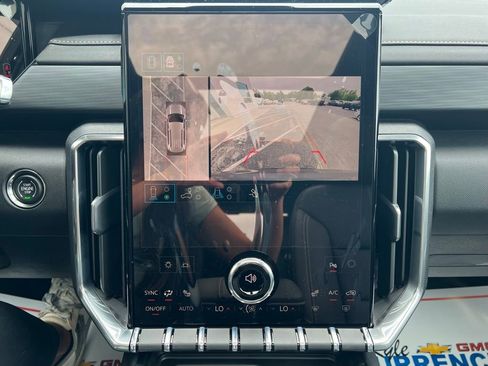 New 2026 GMC Acadia Elevation w/ Elevation Premium Package FWD image 13