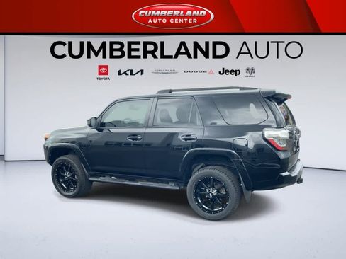Used 2018 Toyota 4Runner SR5 RWD image 6