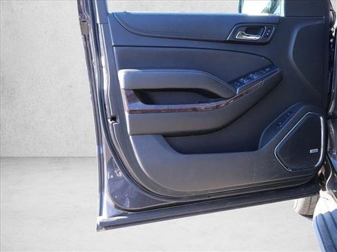 Used 2018 Chevrolet Tahoe LT AWD/4WD image 10