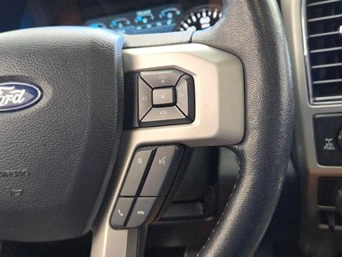 Used 2019 Ford F150 Lariat w/ Equipment Group 502A Luxury AWD/4WD image 26