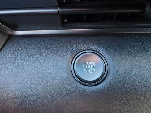 Certified 2025 Hyundai Elantra Sport image 28