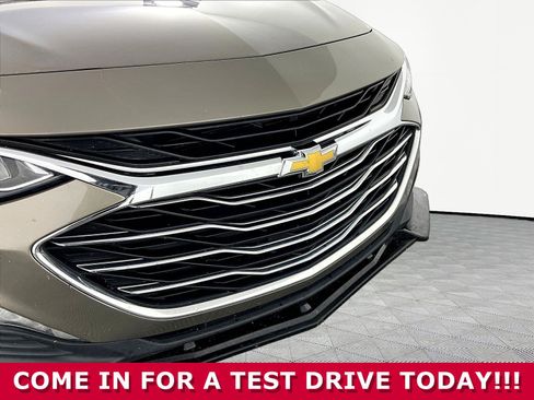 Used 2020 Chevrolet Malibu Premier FWD image 31