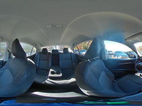 Used 2025 Toyota Camry LE image 41