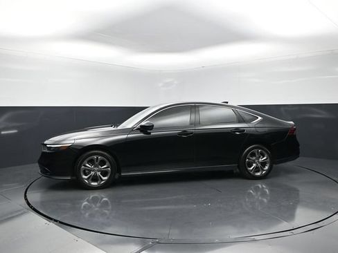 Used 2024 Honda Accord EX image 3