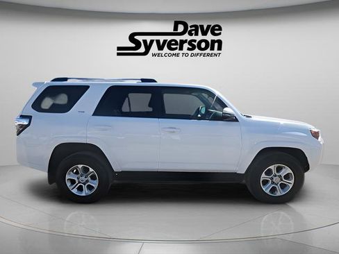 Used 2024 Toyota 4Runner SR5 Premium image 4