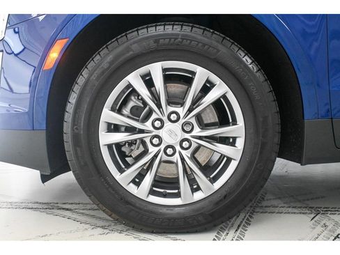 Used 2023 Cadillac XT5 Premium Luxury image 22