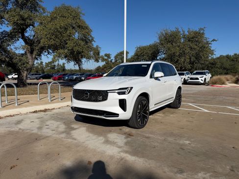 New 2026 Volvo XC90 B6 Ultra w/ Protection Package AWD/4WD image 2