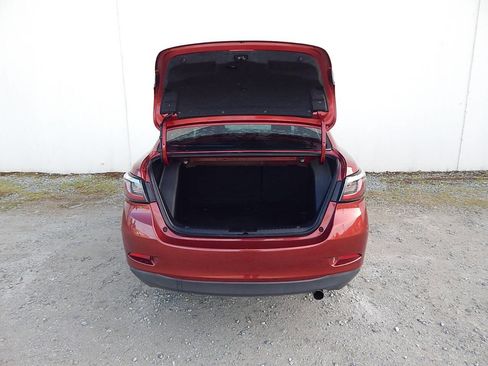 Used 2017 Toyota Yaris iA image 17