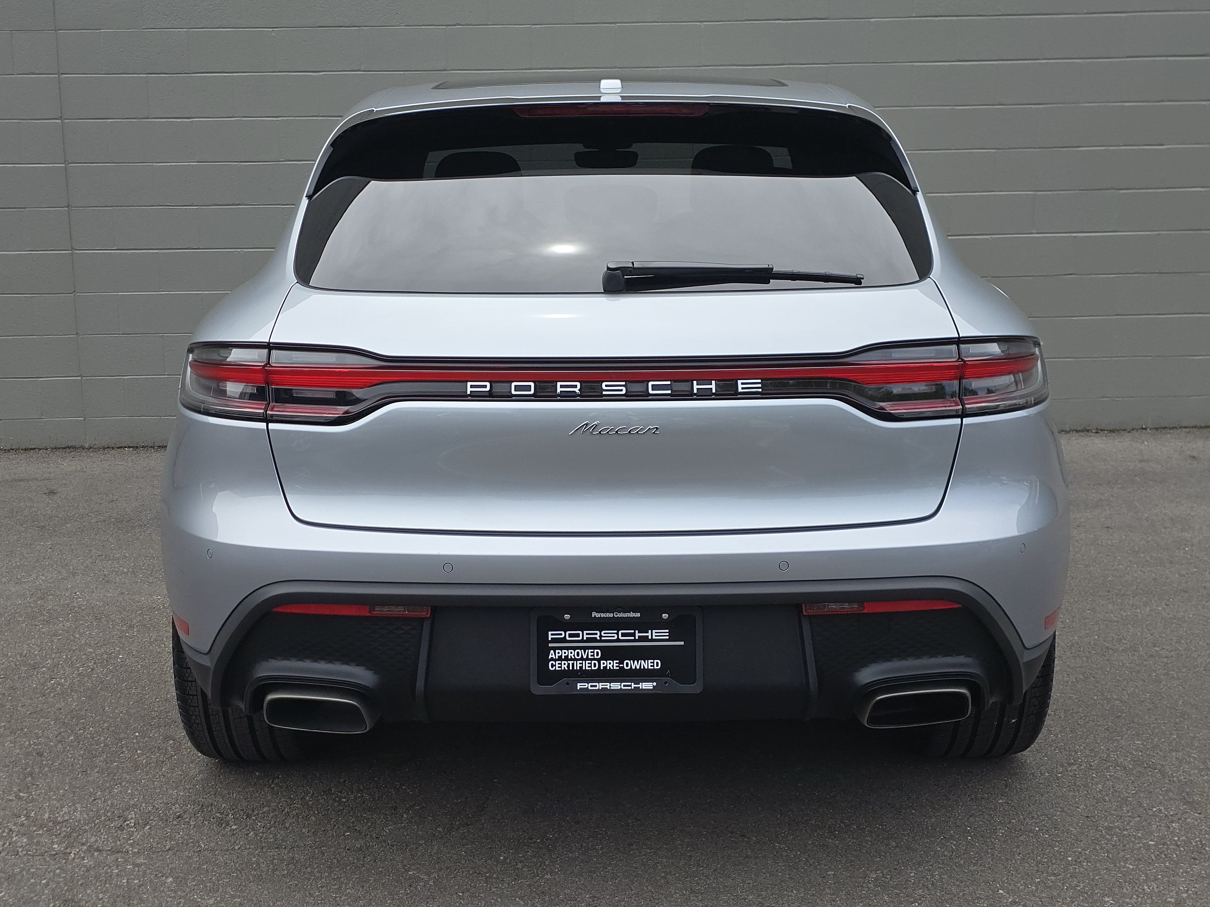 Certified 2026 Porsche Macan AWD/4WD image 15