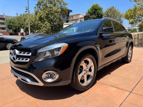 Used 2019 Mercedes-Benz GLA 250 4MATIC image 3
