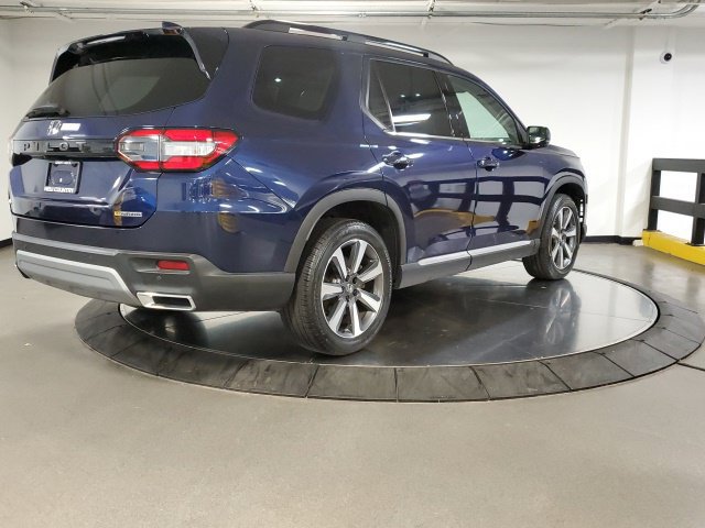 Used 2024 Honda Pilot Touring image 17