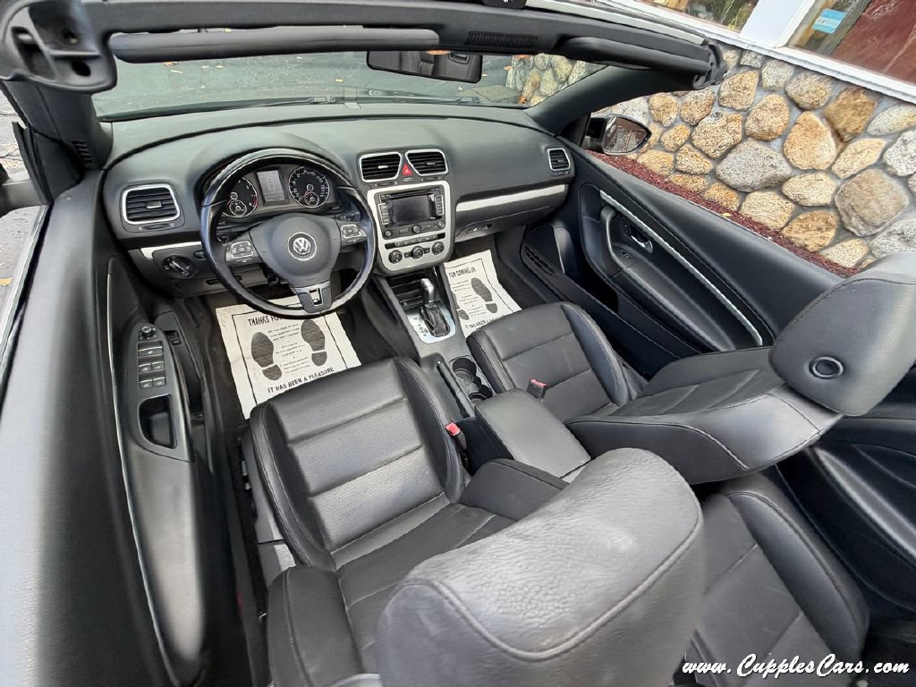 Used 2015 Volkswagen Eos Komfort FWD image 20