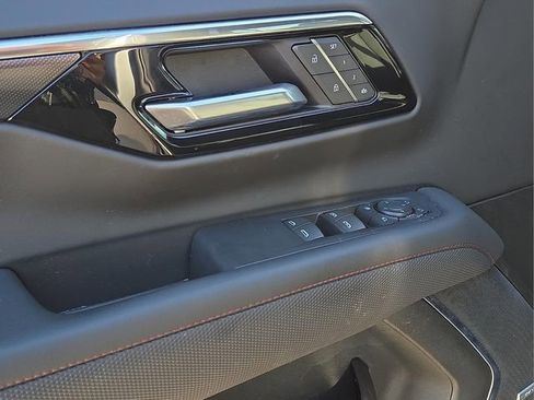 Used 2025 Chevrolet Tahoe RST w/ Comfort Package image 21