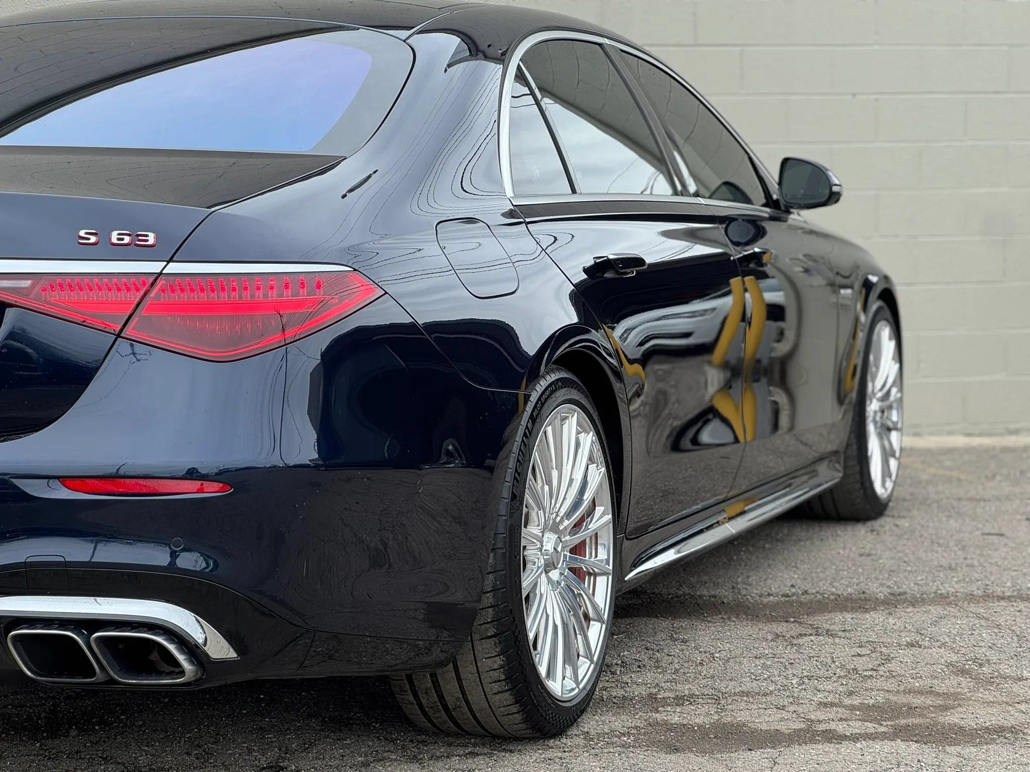 Used 2024 Mercedes-Benz S 63 AMG S image 11