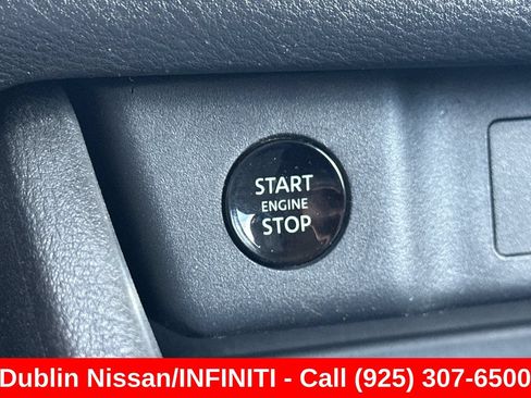 Used 2025 Nissan Rogue S FWD image 35