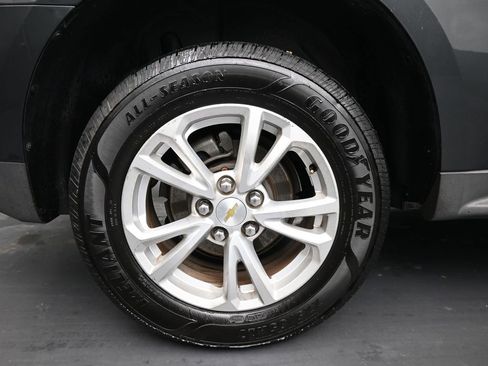 Used 2017 Chevrolet Equinox LT image 10