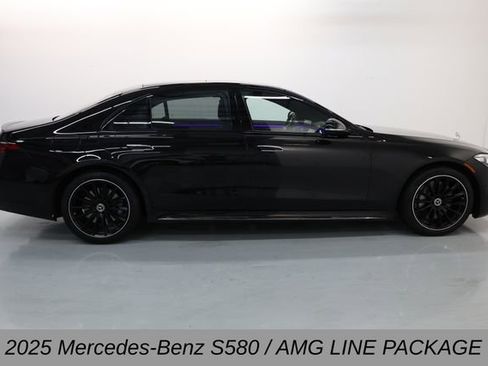 Used 2025 Mercedes-Benz S 580 4MATIC Sedan image 4