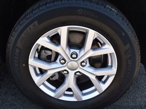 Used 2022 Jeep Grand Cherokee L Limited AWD/4WD image 55