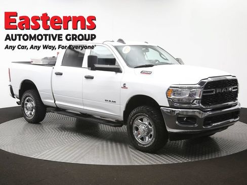 Used 2022 RAM 2500 Tradesman w/ Chrome Appearance Group AWD/4WD image 54
