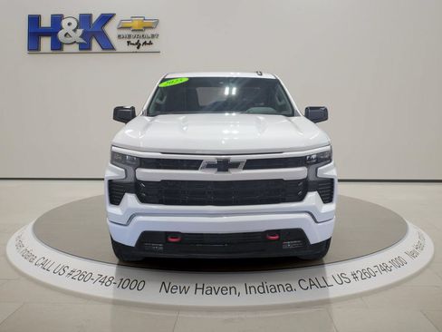 Used 2025 Chevrolet Silverado 1500 RST AWD/4WD image 2
