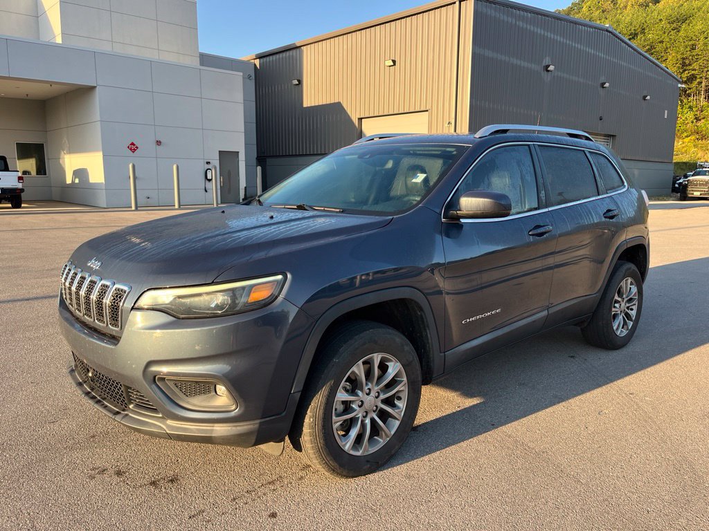 Used 2021 Jeep Cherokee Latitude Lux w/ Sun & Sound Group AWD/4WD image 1
