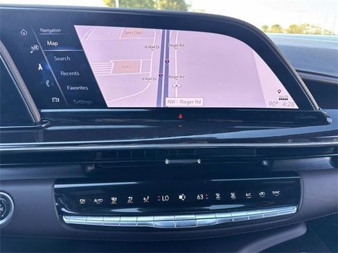 Used 2023 Cadillac Escalade ESV Sport Platinum w/ LPO, ONYX Package image 28