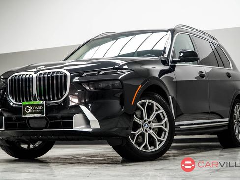 Used 2025 BMW X7 xDrive40i AWD/4WD image 1