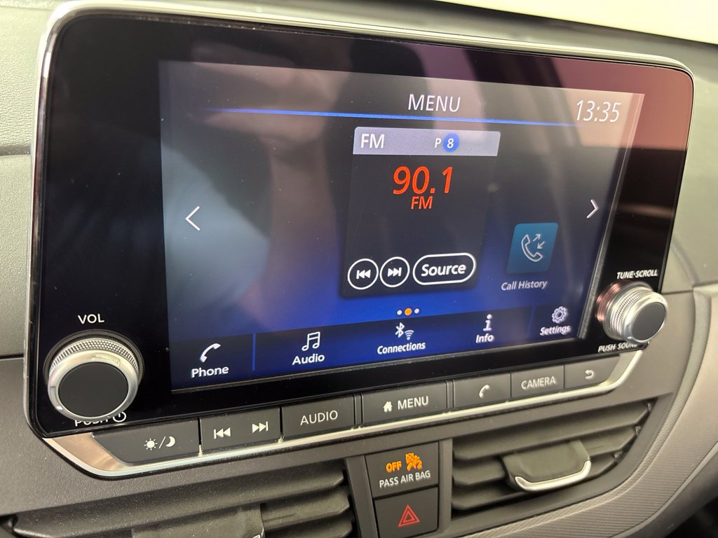 Used 2025 Nissan Altima 2.5 SR FWD image 34