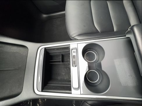 Used 2023 Tesla Model Y Performance AWD/4WD image 47