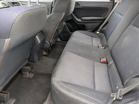 Used 2018 Subaru Forester 2.5i image 18