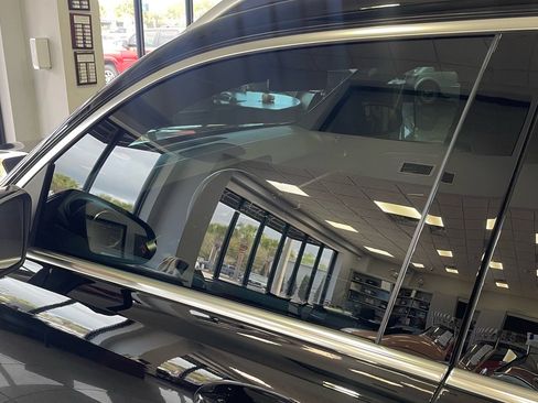 Used 2023 Mercedes-Benz EQB 300 4MATIC w/ Driver Assistance Package image 14