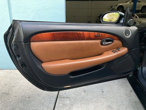 Used 2002 Lexus SC 430 Convertible image 31