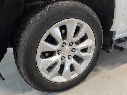 Used 2023 Chevrolet Silverado 1500 Custom image 11