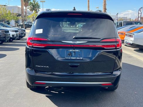 New 2026 Chrysler Pacifica Pinnacle FWD image 5