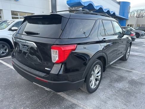 Used 2020 Ford Explorer XLT w/ Equipment Group 202A image 4