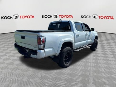 Used 2021 Toyota Tacoma TRD Sport w/ Technology Package AWD/4WD image 8