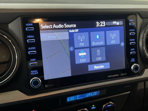 Used 2023 Toyota Tacoma TRD Sport AWD/4WD image 17
