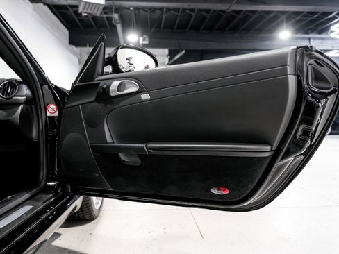 Used 2012 Porsche Cayman image 21