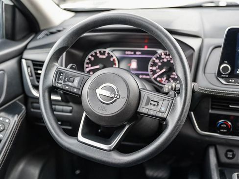 Used 2024 Nissan Rogue SV FWD image 15